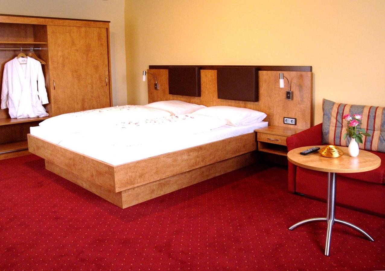 Seehotel Garni Poellmann Zell am Moos Zewnętrze zdjęcie